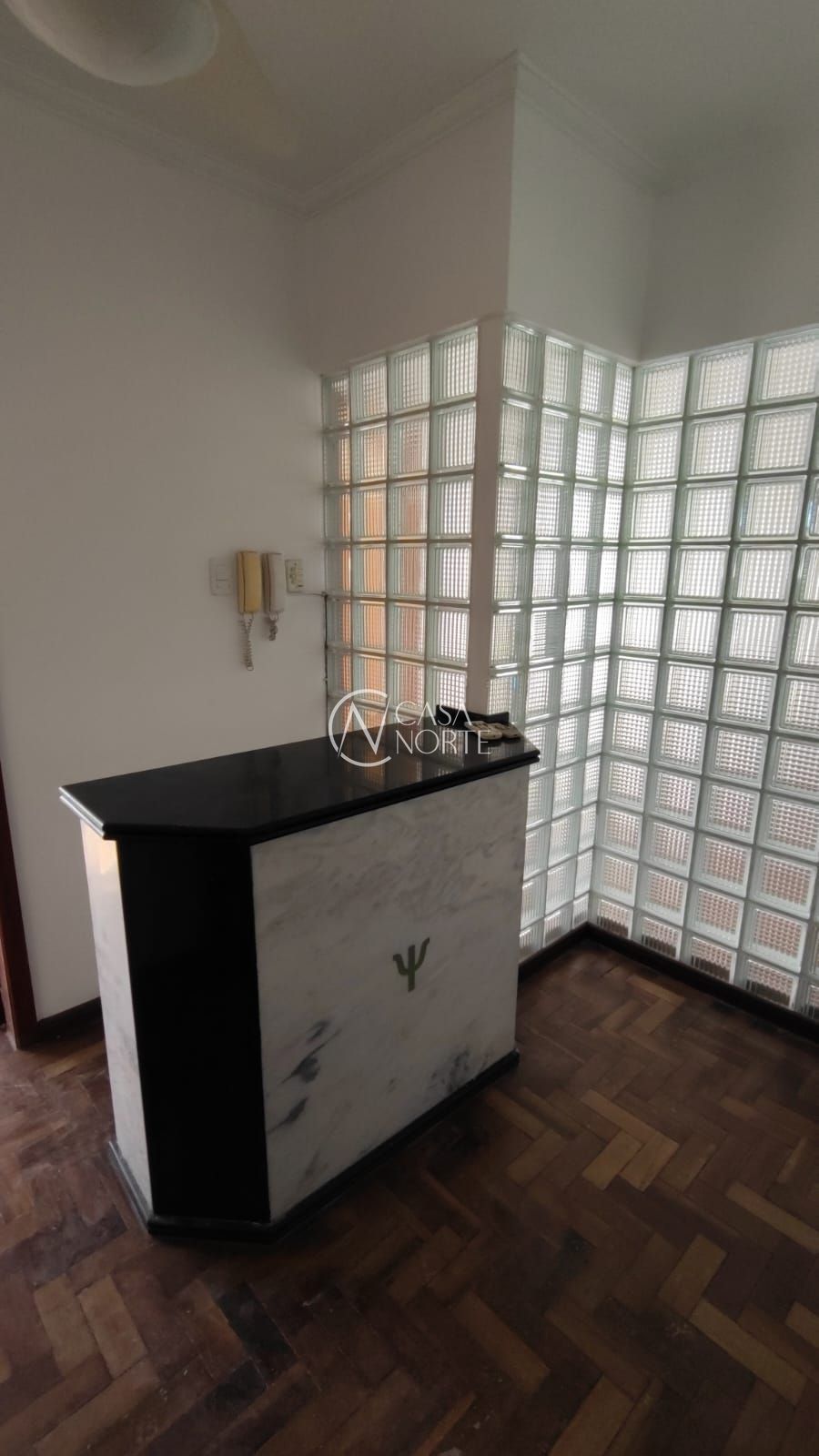 Sala Comercial à venda com 1 quarto, 70m², Avenida Venâncio Aires no bairro Santana em Porto Alegre