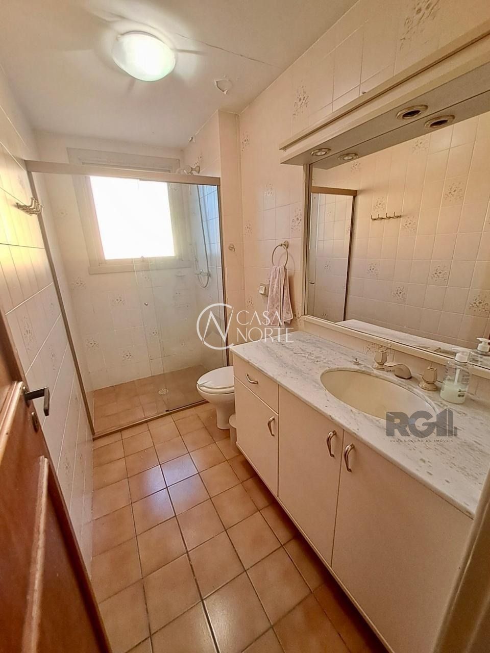 Apartamento à venda com 2 quartos, 78m², 1 vaga, Rua Anita Garibaldi no bairro Mont Serrat em Porto Alegre