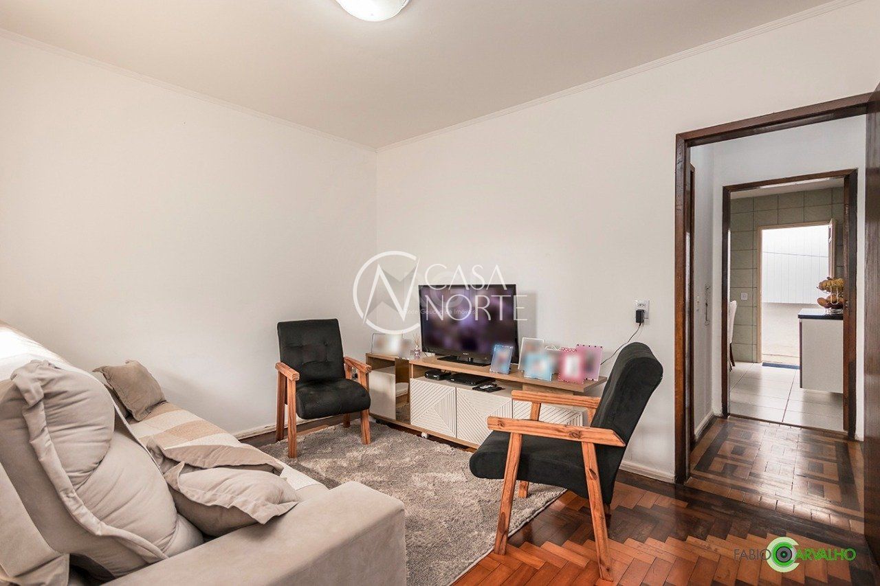 Casa à venda com 3 quartos, 119m², 2 vagas, Rua Franklin no bairro Jardim Sabará em Porto Alegre