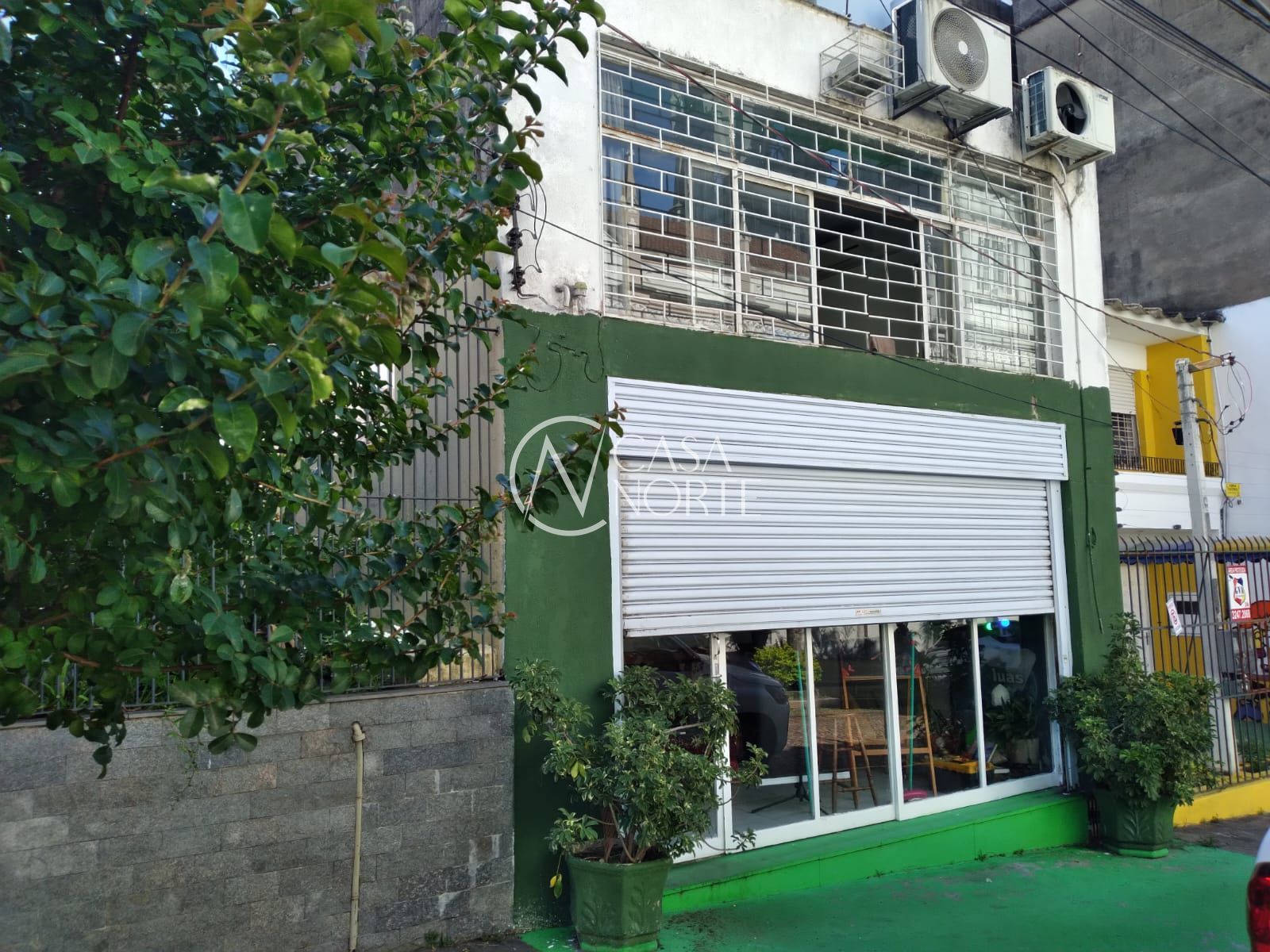 Prédio Comercial à venda com 2 quartos com 250m², Travessa Carmem no bairro Moinhos de Vento em Porto Alegre