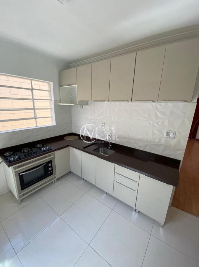 Casa à venda com 3 quartos, 140m², 3 vagas, Rua Antônio Francisco Lisboa no bairro Rubem Berta em Porto Alegre