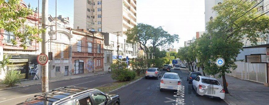 Loja à venda , 51m², Avenida Cristovao Colombo no bairro Floresta em Porto Alegre