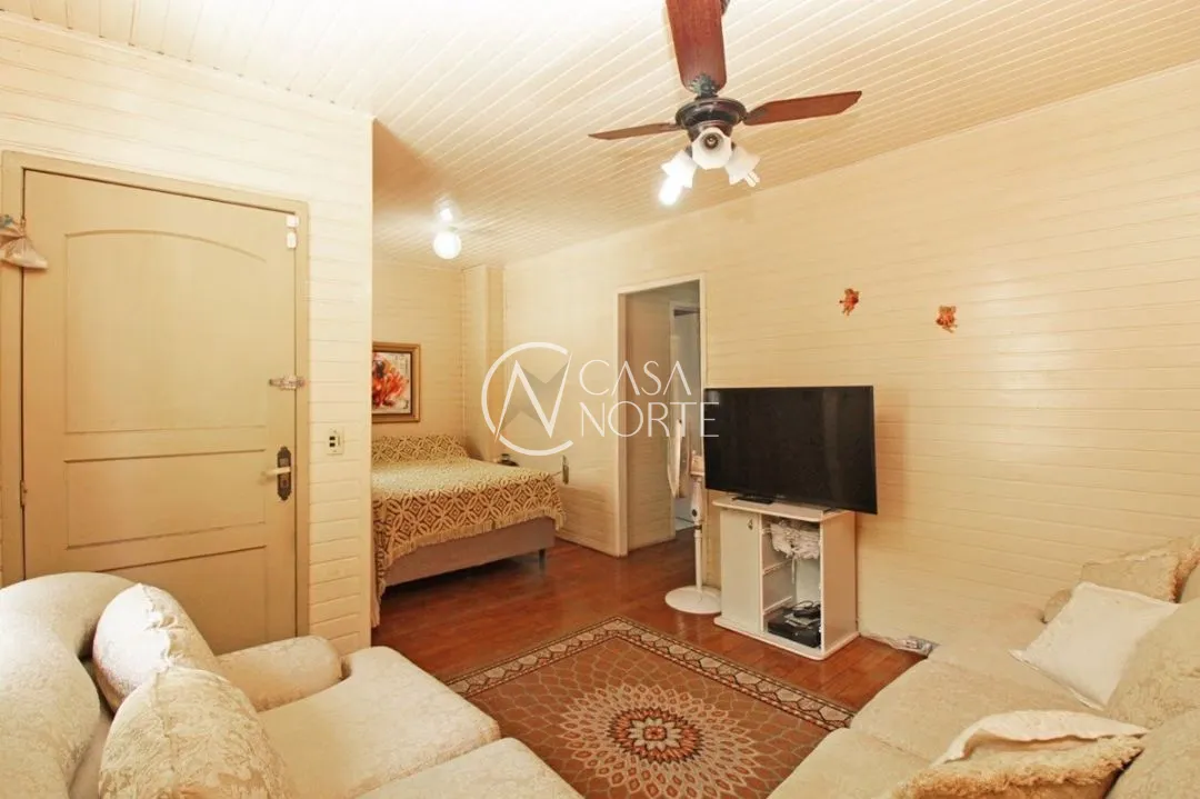 Casa à venda com 3 quartos, 326m², 1 suíte, 2 vagas, Rua Dona Oti no bairro Petrópolis em Porto Alegre