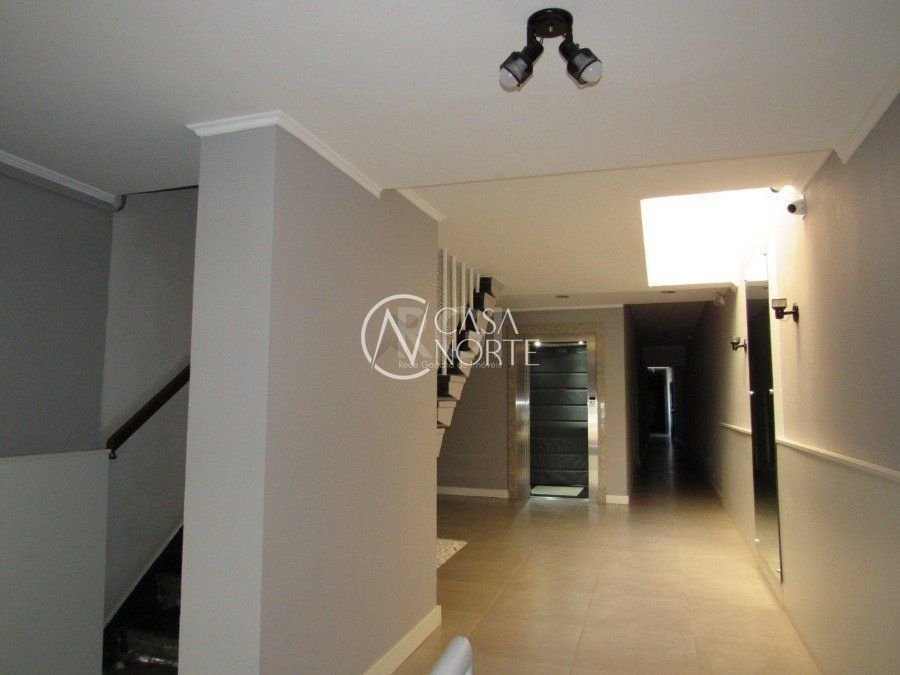Apartamento à venda com 1 quarto, Avenida Cristóvão Colombo no bairro Floresta em Porto Alegre
