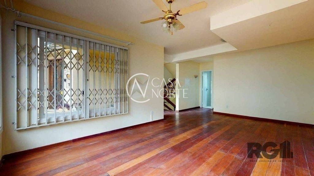 Casa de Condomínio à venda com 3 quartos, 222m², 2 suítes, 2 vagas, Rua Tomaz Gonzaga no bairro Boa Vista em Porto Alegre