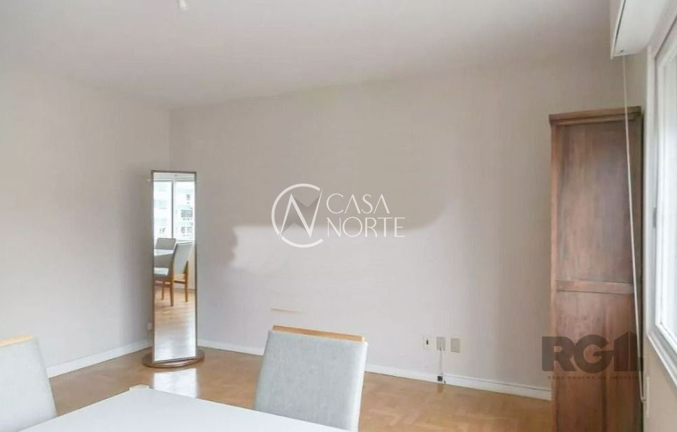 Apartamento à venda com 3 quartos, 106m², 1 suíte, 1 vaga, Travessa Paz no bairro Farroupilha em Porto Alegre