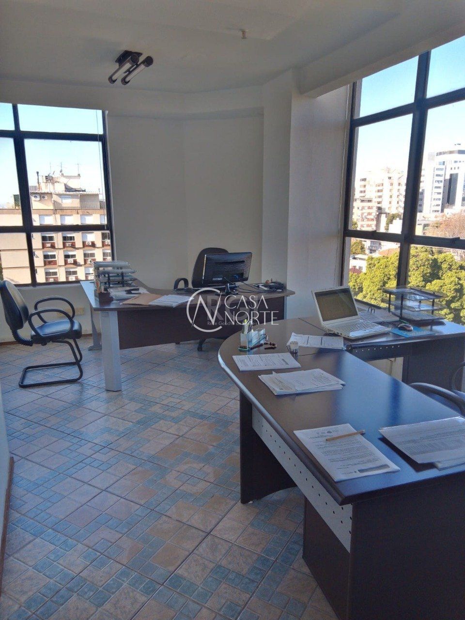 Sala Comercial à venda , 72m², Rua Felicissimo de Azevedo no bairro Auxiliadora em Porto Alegre