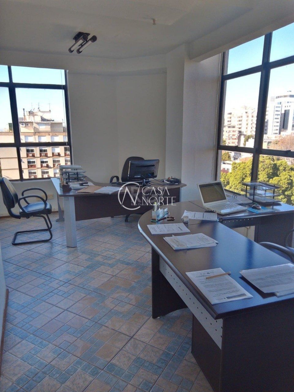 Sala Comercial à venda , 72m², Rua Felicissimo de Azevedo no bairro Auxiliadora em Porto Alegre