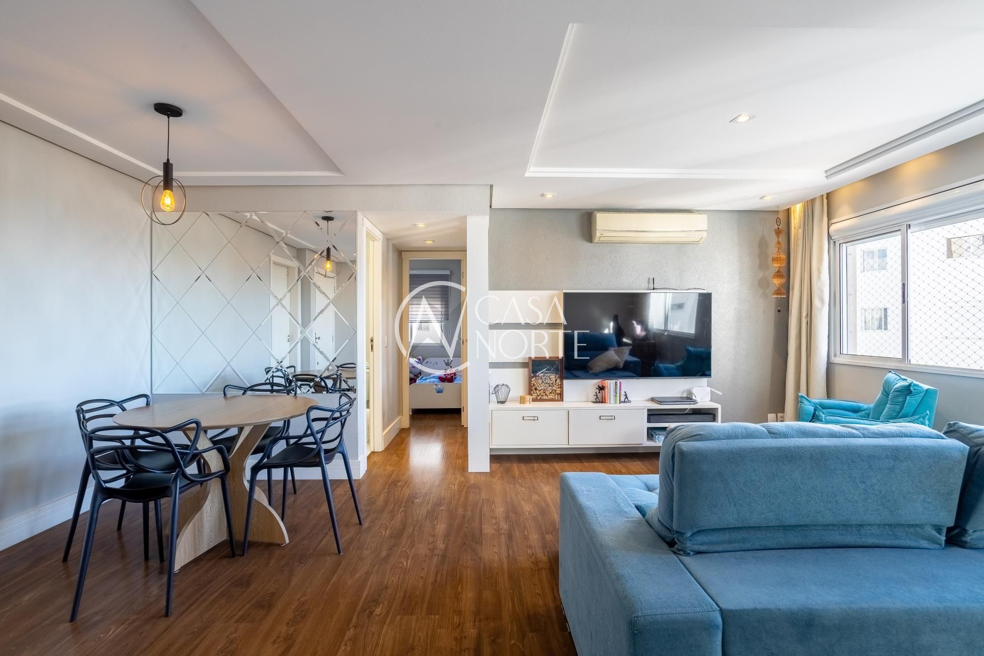 Apartamento à venda com 2 quartos, 69m², 1 suíte, 1 vaga, Avenida Dom Cláudio José Gonçalves Ponce de Leão no bairro Vila Ipiranga em Porto Alegre