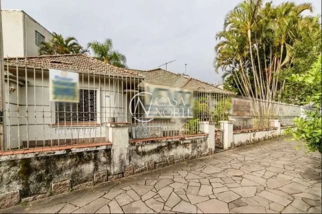 Terreno à venda  com 600m², Rua General Couto de Magalhaes no bairro São João em Porto Alegre