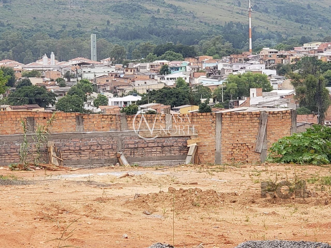 Terreno à venda  com 555m², Rua Idelvira de Moura Almeida no bairro Jardim Leopoldina em Porto Alegre