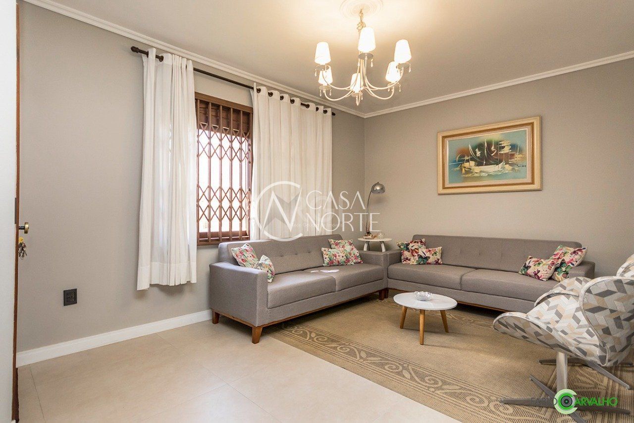 Sobrado à venda com 4 quartos, 335m², 2 suítes, 3 vagas, Rua Ernesto Zamprogna no bairro Morro Santana em Porto Alegre