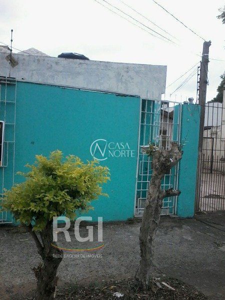 Casa à venda com 3 quartos, 170m², 1 vaga, Rua Lauro Muller no bairro Navegantes em Porto Alegre