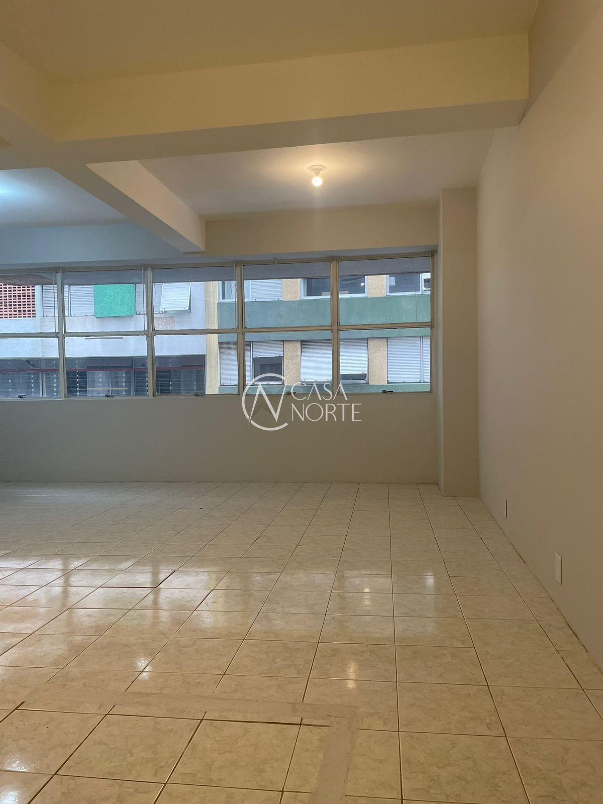 Apartamento à venda com 1 quarto, 40m², Avenida Senador Salgado Filho no bairro Centro Histórico em Porto Alegre