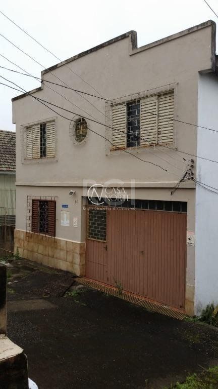 Terreno à venda  com 684m², Rua Aguas Mortas no bairro Medianeira em Porto Alegre