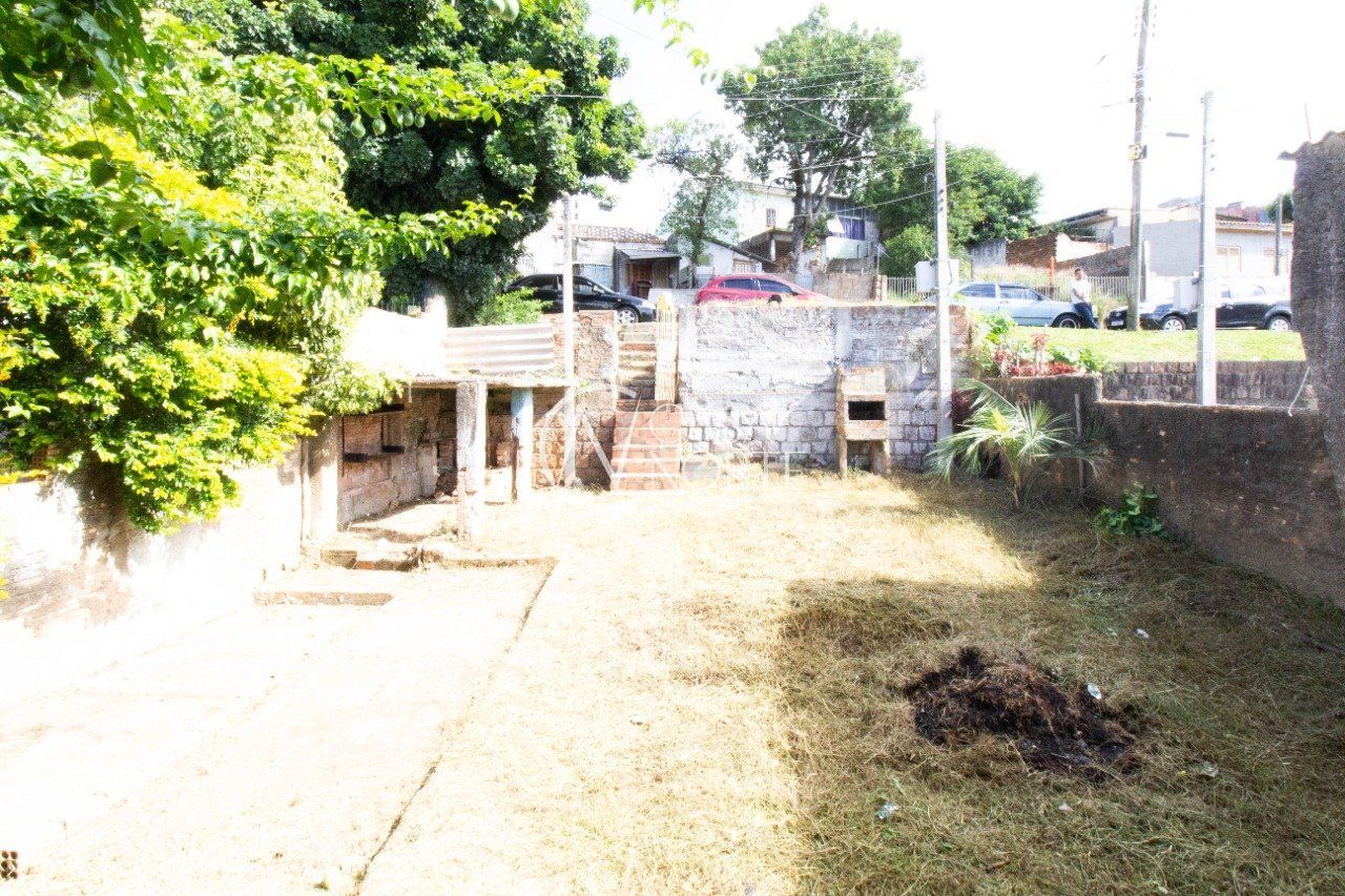 Casa à venda com 3 quartos, 100m², Rua Miriam Gress no bairro Teresópolis em Porto Alegre