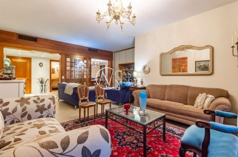 Cobertura à venda com 3 quartos, 304m², 1 suíte, 2 vagas, Rua Casemiro de Abreu no bairro Bela Vista em Porto Alegre