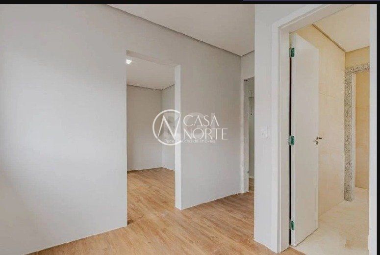 Casa à venda com 3 quartos, 220m², 2 suítes, 2 vagas, Rua Euclydes Moura no bairro Partenon em Porto Alegre