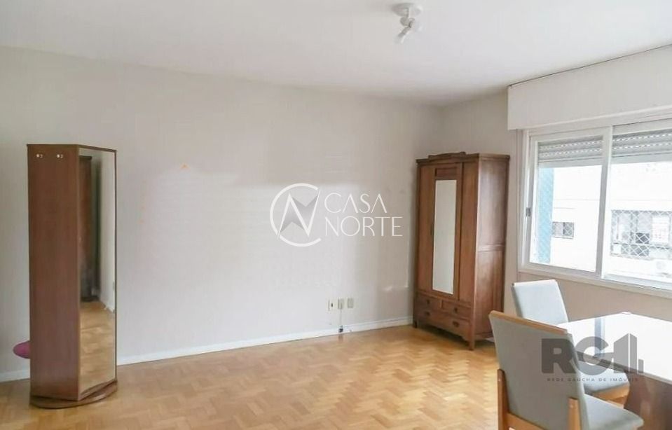 Apartamento à venda com 3 quartos, 106m², 1 suíte, 1 vaga, Travessa Paz no bairro Farroupilha em Porto Alegre