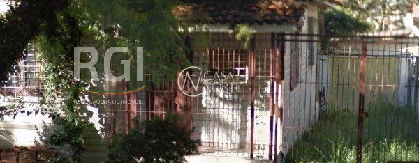 Terreno à venda  com 330m², Rua Nigeria no bairro Vila Ipiranga em Porto Alegre