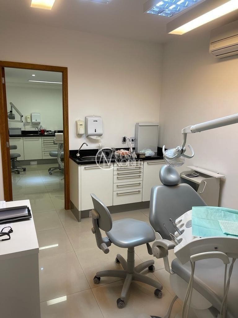 Sala Comercial à venda , 66m², Avenida Alberto Bins no bairro Floresta em Porto Alegre