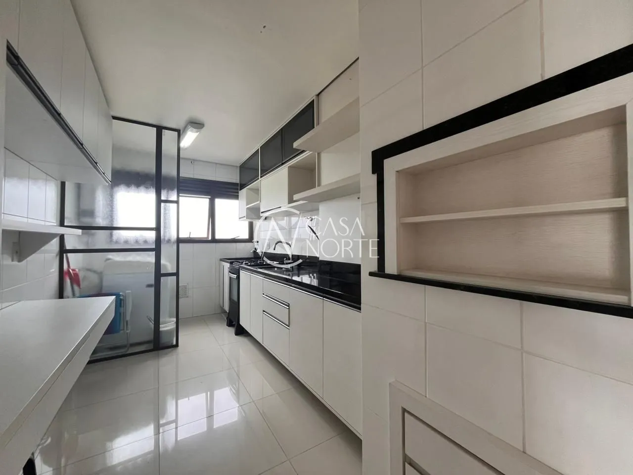 Apartamento à venda com 2 quartos, 86m², 1 suíte, 2 vagas, Rua Engenheiro Arnaldo Gladoch no bairro Sarandi em Porto Alegre