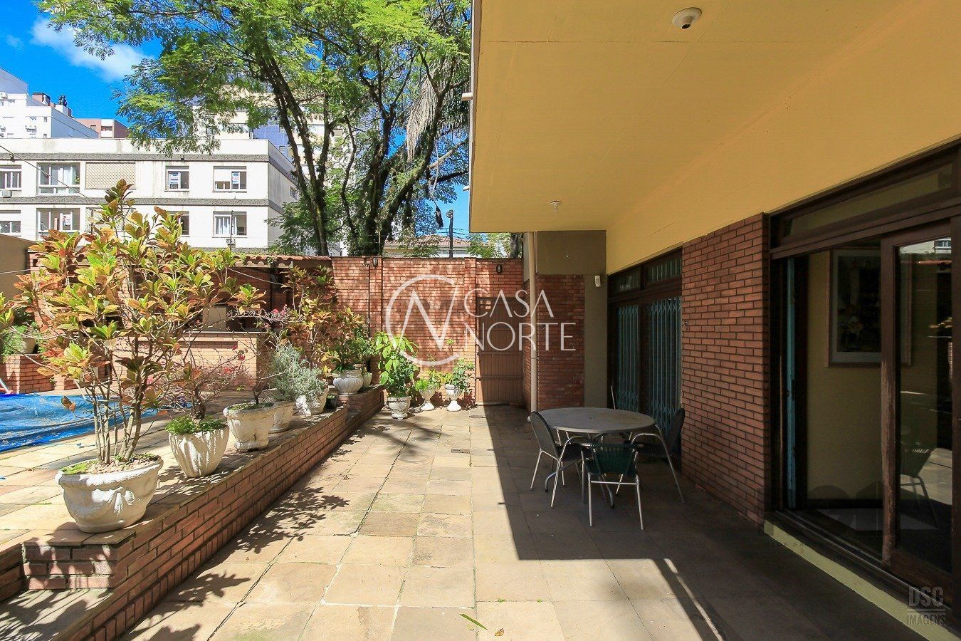 Casa à venda com 4 quartos, 480m², 4 suítes, 4 vagas, Rua Dario Pederneiras no bairro Petrópolis em Porto Alegre
