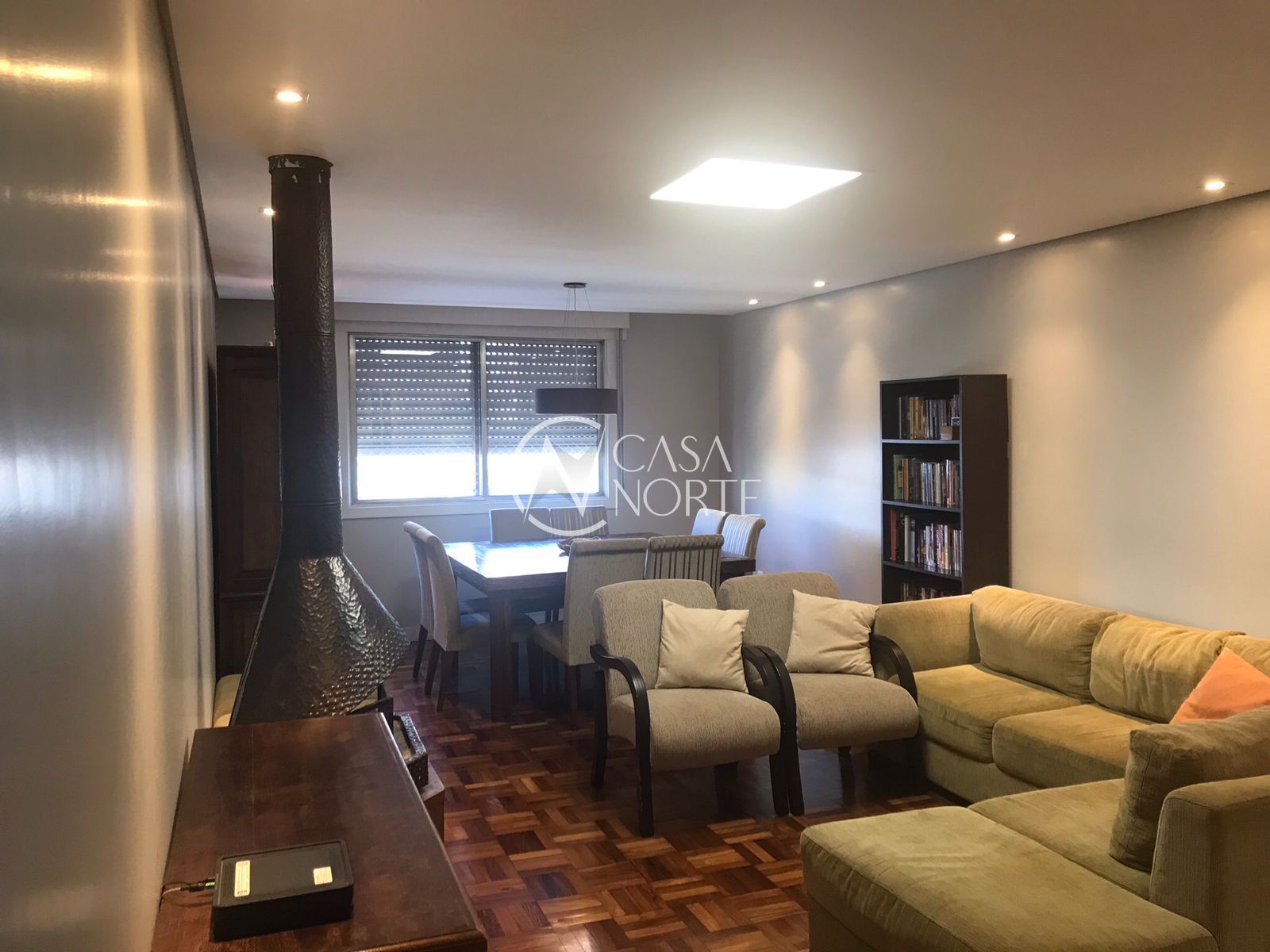 Apartamento à venda com 2 quartos, 100m², 1 suíte, 1 vaga, Avenida Protásio Alves no bairro Três Figueiras em Porto Alegre