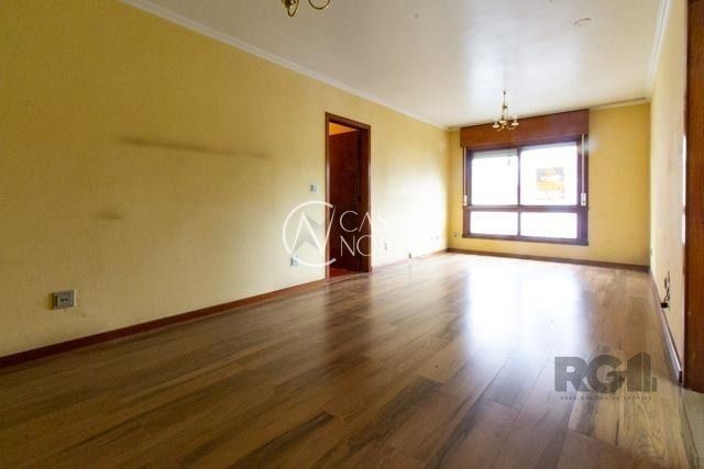 Apartamento à venda com 3 quartos, 119m², 1 suíte, 1 vaga, Avenida Getúlio Vargas no bairro Menino Deus em Porto Alegre