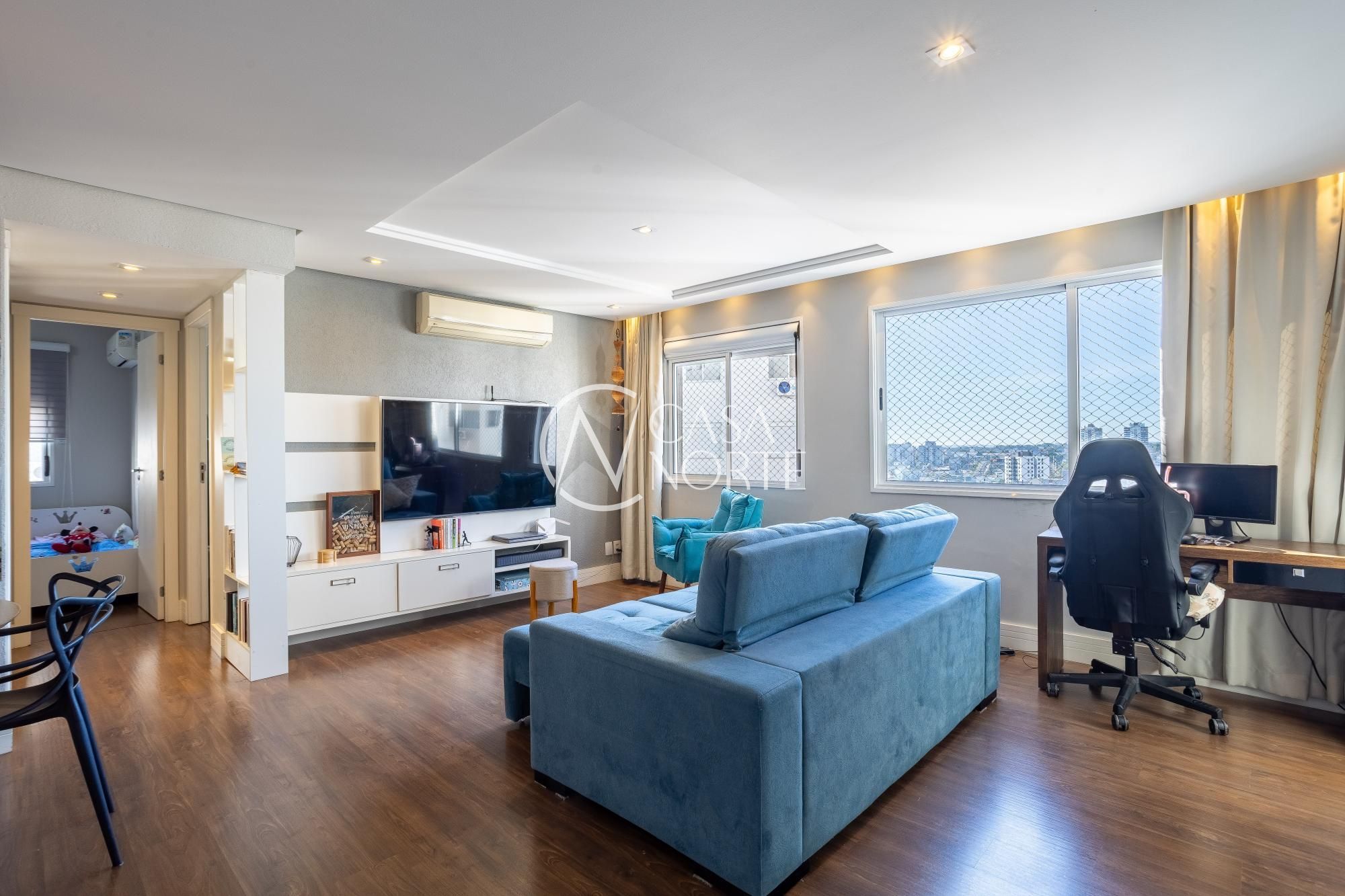Apartamento à venda com 2 quartos, 69m², 1 suíte, 1 vaga, Avenida Dom Cláudio José Gonçalves Ponce de Leão no bairro Vila Ipiranga em Porto Alegre