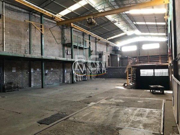 Pavilhão à venda , 1000m², 4 vagas, Rua Tenente Ary Tarrago no bairro Coronel Aparício Borges em Porto Alegre