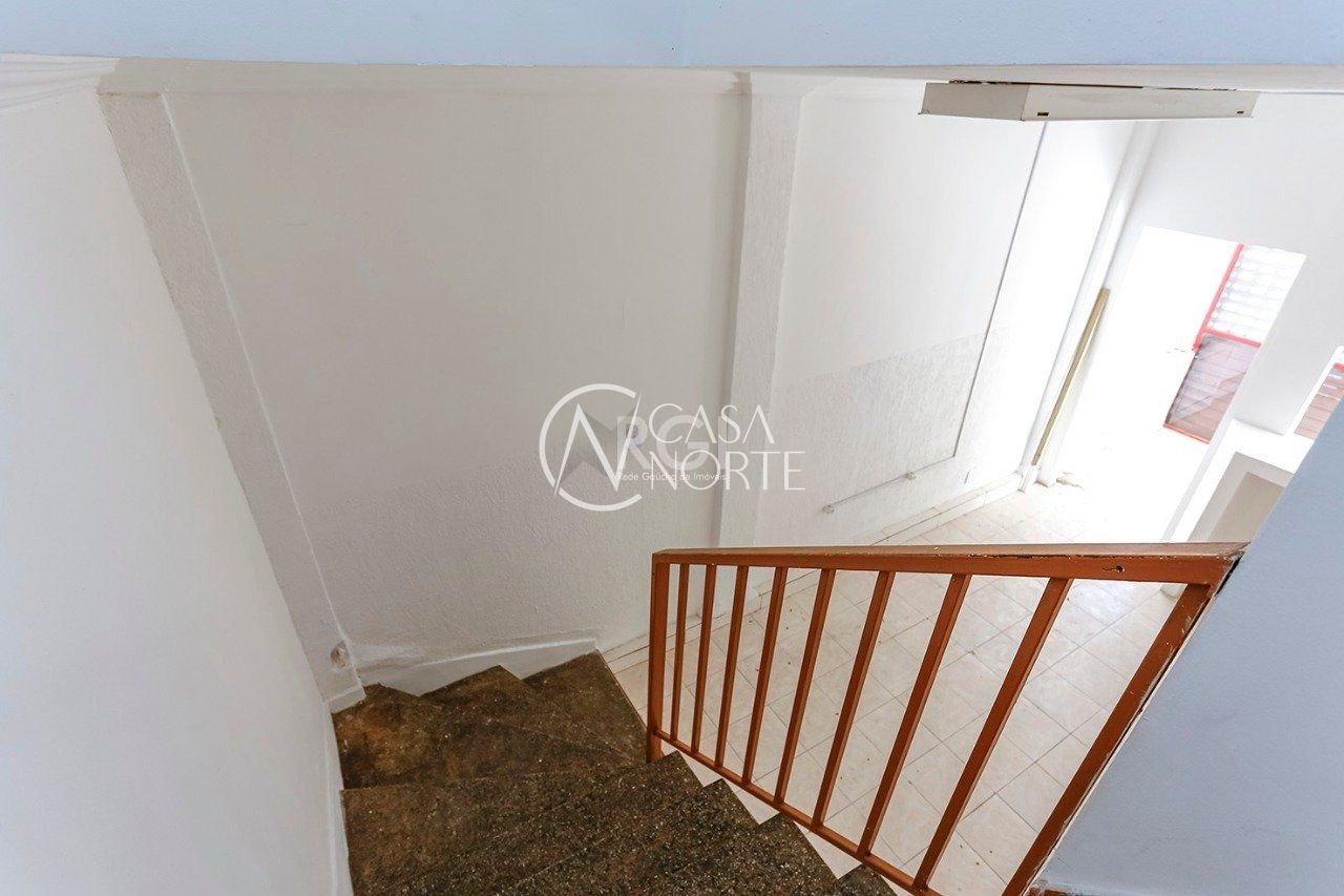 Loja à venda , 56m², Rua Cancio Gomes no bairro Floresta em Porto Alegre