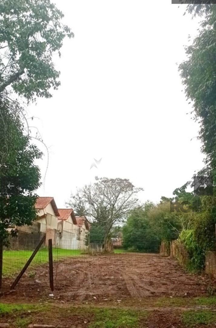 Terreno à venda  com 616m², Rua Conselheiro Xavier da Costa no bairro Ipanema em Porto Alegre