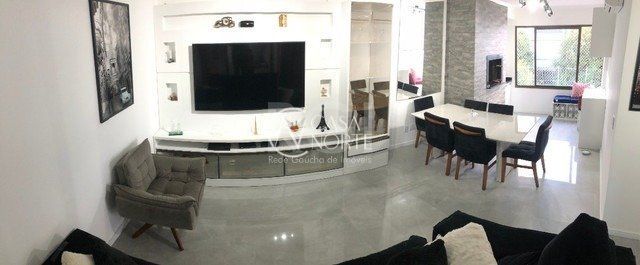 Apartamento à venda com 2 quartos, 82m², 1 suíte, 2 vagas, Rua Carazinho no bairro Petrópolis em Porto Alegre