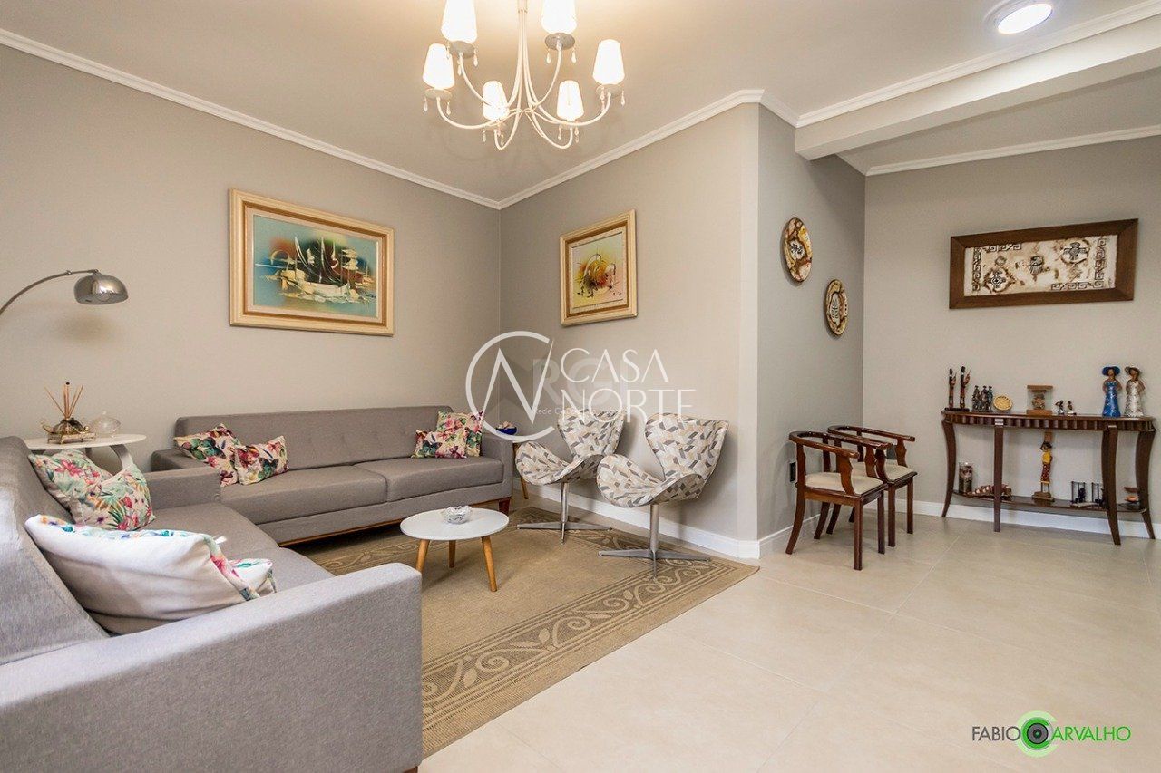 Sobrado à venda com 4 quartos, 335m², 2 suítes, 3 vagas, Rua Ernesto Zamprogna no bairro Morro Santana em Porto Alegre