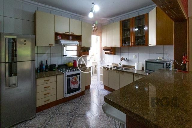 Apartamento à venda com 3 quartos, 110m², 1 vaga, Rua Dona Laura no bairro Rio Branco em Porto Alegre