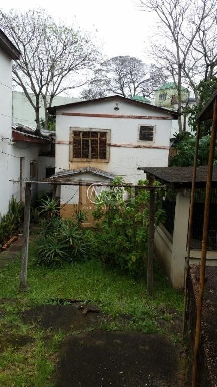 Terreno à venda  com 684m², Rua Aguas Mortas no bairro Medianeira em Porto Alegre