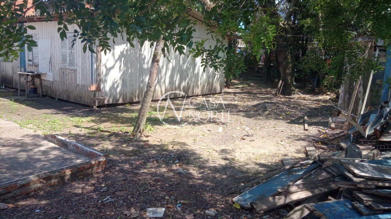 Terreno à venda  com 810m², Rua Enio Aveline da Rocha no bairro Cavalhada em Porto Alegre