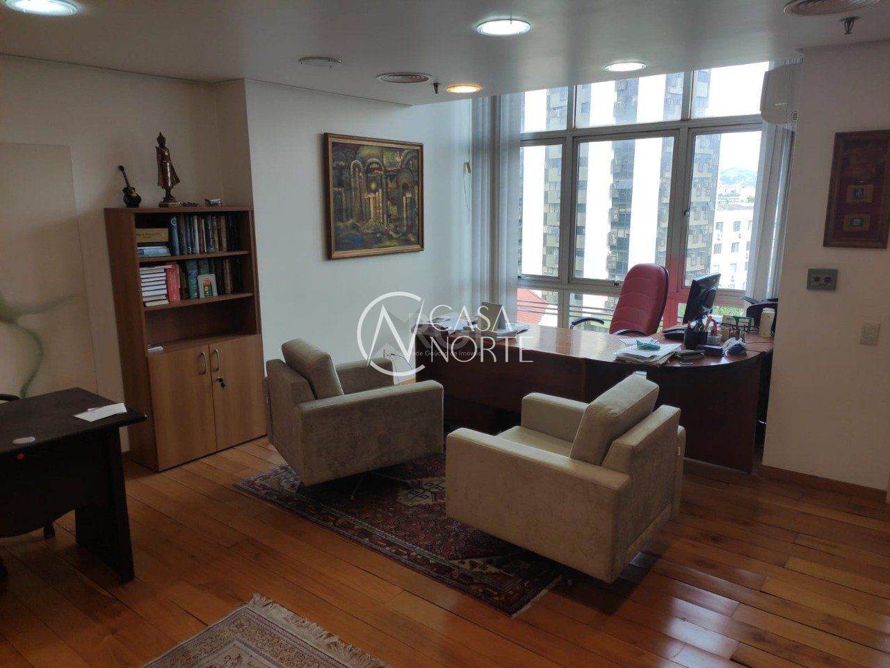 Sala Comercial à venda , 32m², Rua Vinte e Quatro de Outubro no bairro Moinhos de Vento em Porto Alegre