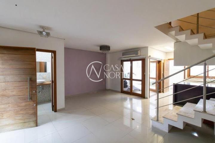 Casa de Condomínio à venda com 3 quartos, 143m², 1 suíte, 1 vaga, Rua Canísio Binsfeld no bairro Hípica em Porto Alegre