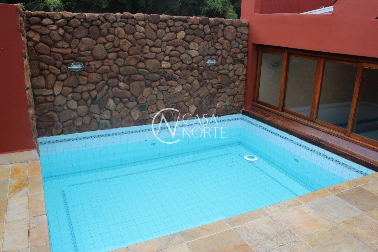 Casa de Condomínio à venda com 4 quartos, 379m², 1 suíte, 2 vagas, Rua Silveiro no bairro Menino Deus em Porto Alegre