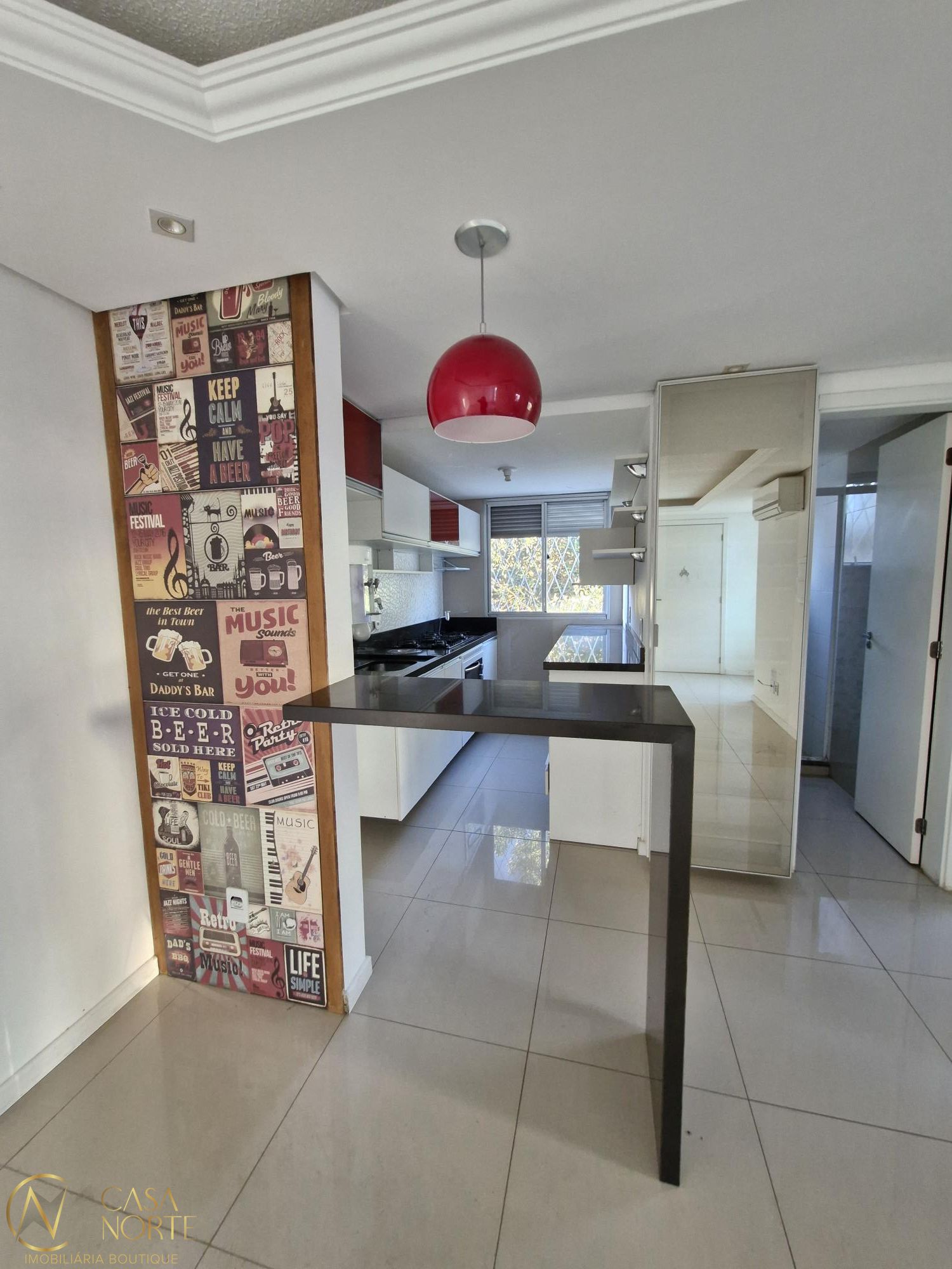 Apartamento à venda com 2 quartos, 47m², 1 vaga, Rua Atílio Supertti no bairro Vila Nova em Porto Alegre