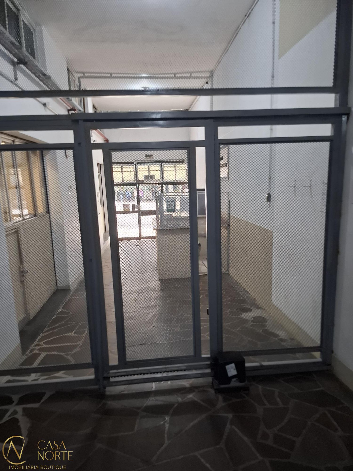 Apartamento à venda com 2 quartos, 83m², Avenida Borges de Medeiros no bairro Centro Histórico em Porto Alegre