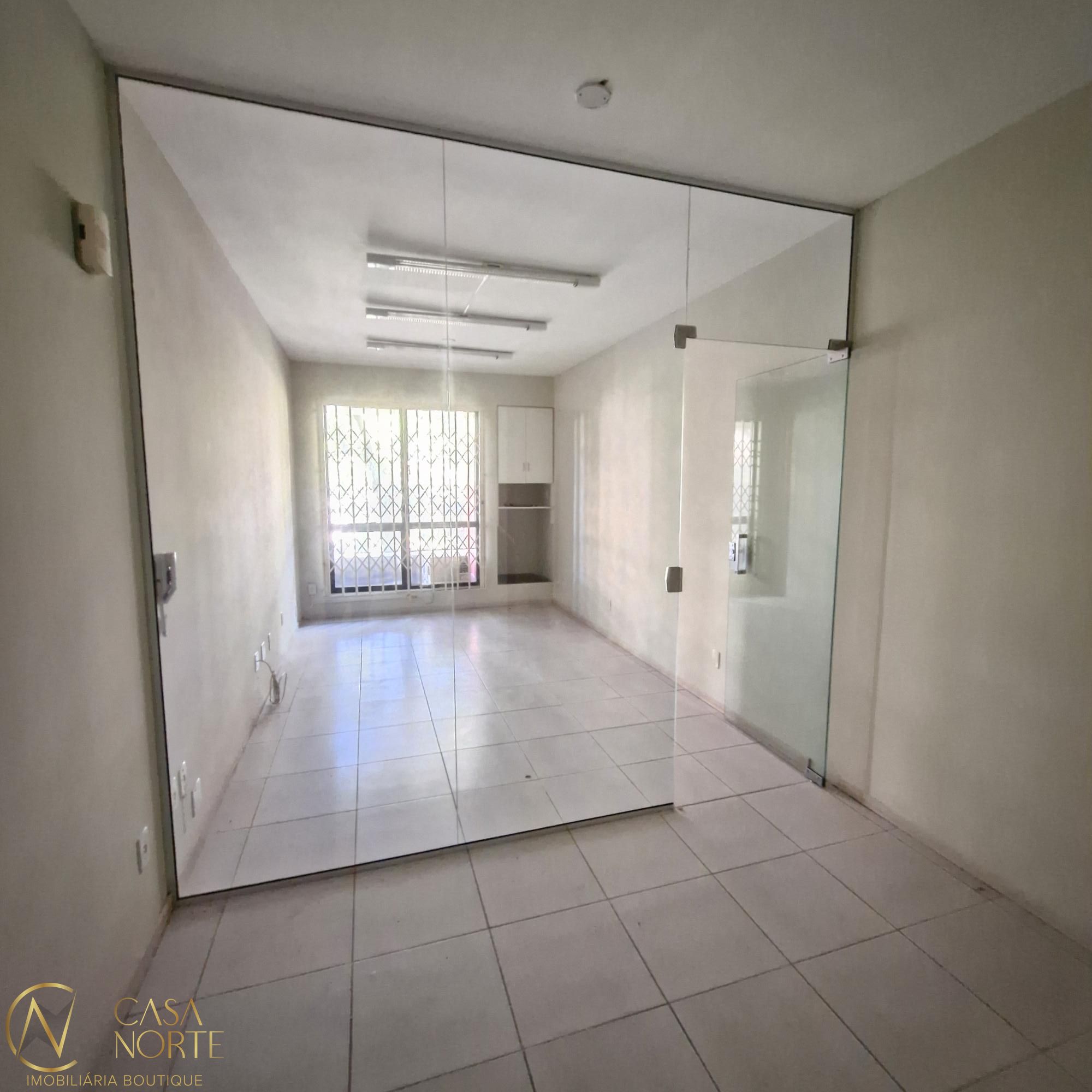 Sala Comercial à venda com 1 quarto, 34m², 1 vaga, Rua Felipe Neri no bairro Auxiliadora em Porto Alegre