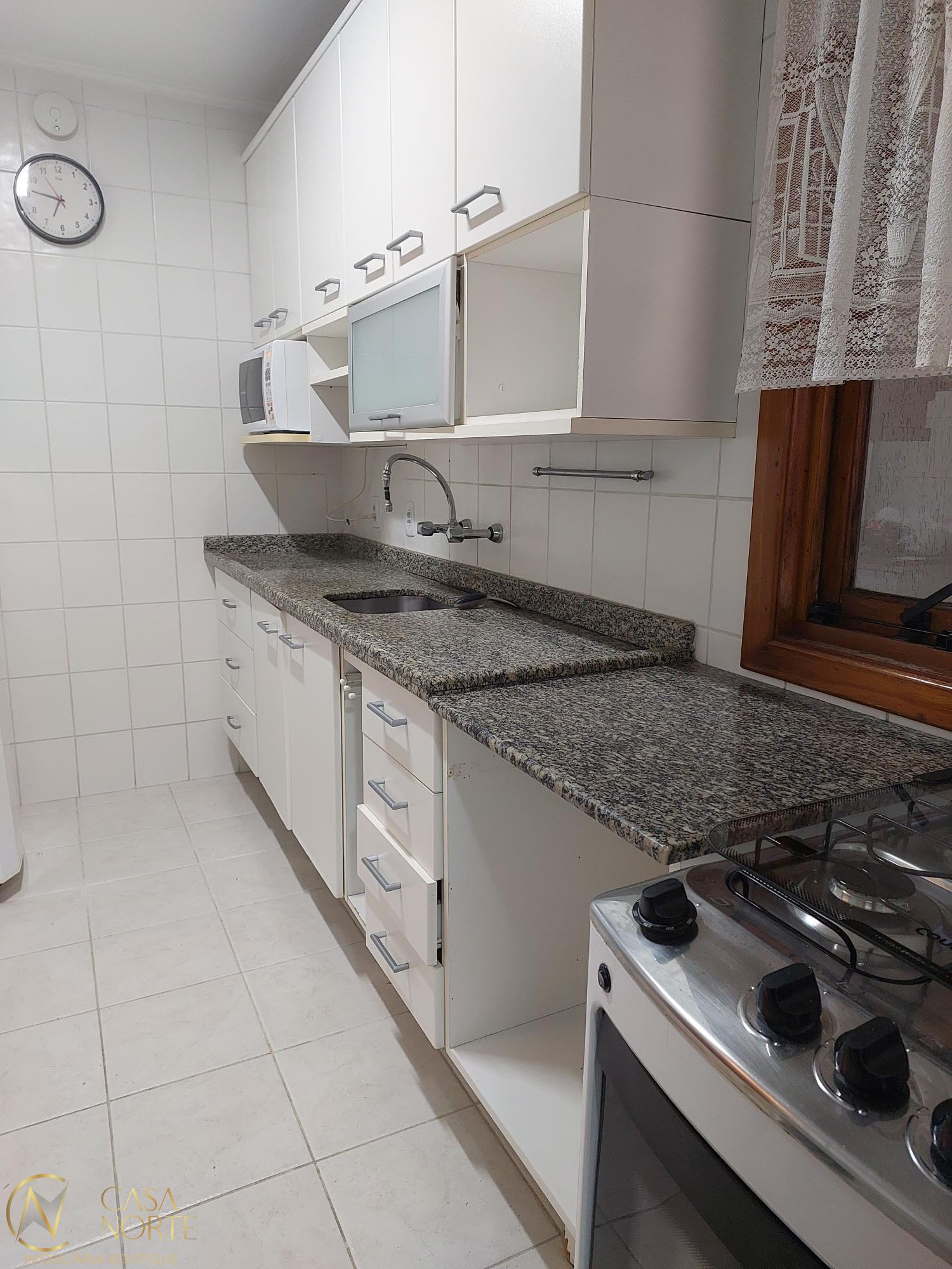 Apartamento à venda com 2 quartos, 95m², 1 vaga, Rua Guilherme Alves no bairro Partenon em Porto Alegre