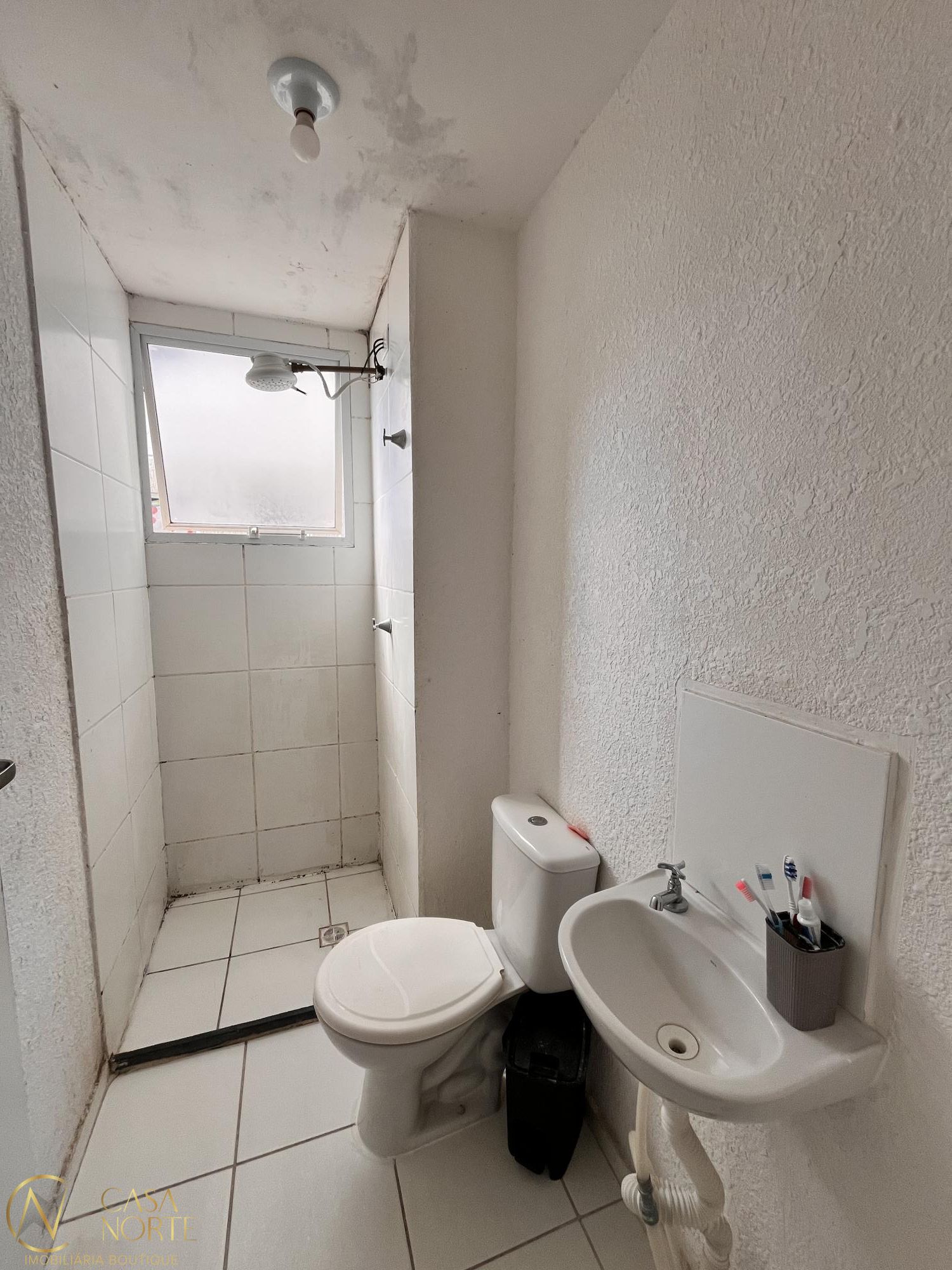 Apartamento à venda com 2 quartos, 41m², 1 vaga, Rua Sabino Pereira Nunes no bairro Restinga em Porto Alegre