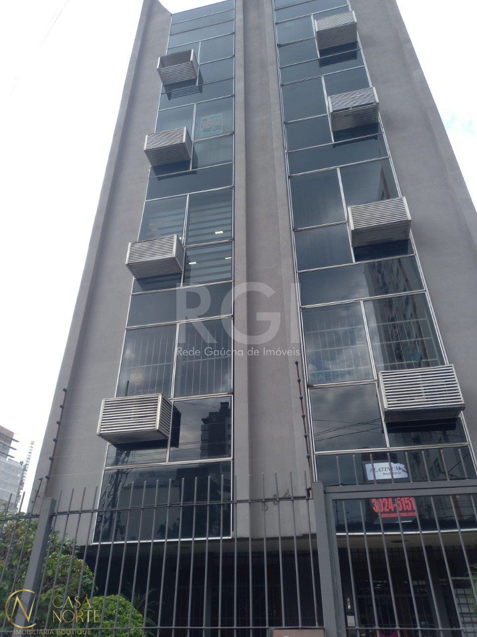 Sala Comercial à venda , 39m², Rua Quintino Bocaiuva no bairro Floresta em Porto Alegre
