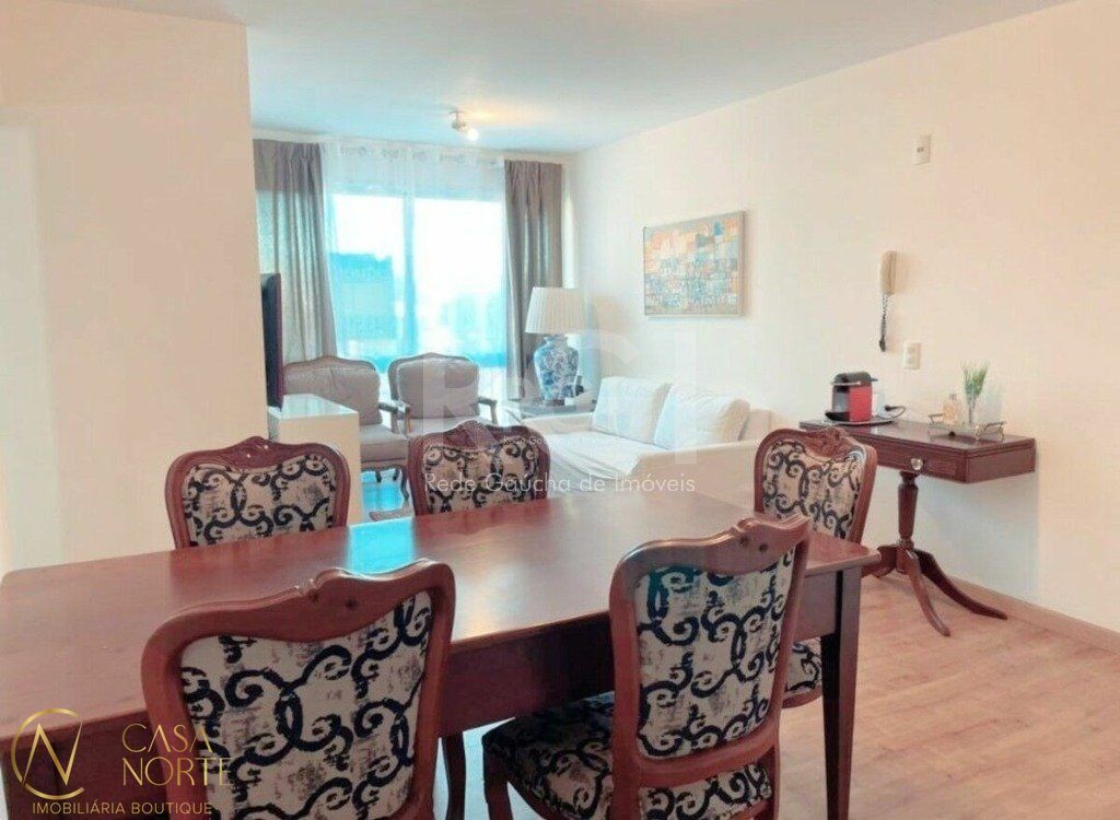 Apartamento à venda com 3 quartos, 73m², 1 suíte, 1 vaga, Rua Padre Todesco no bairro Partenon em Porto Alegre