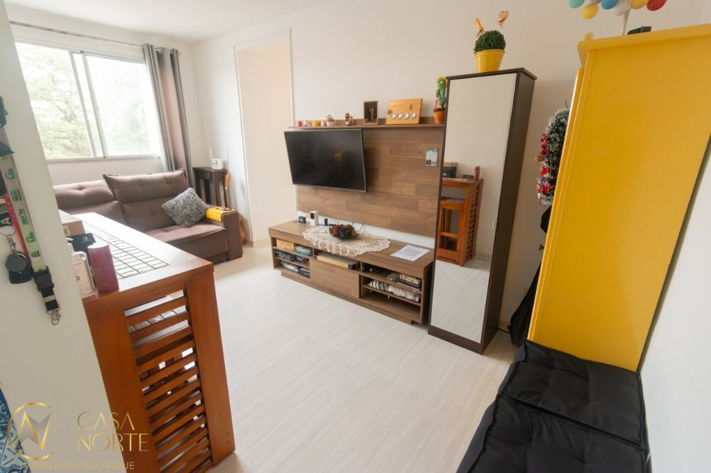 Apartamento à venda com 3 quartos, 59m², 1 suíte, 1 vaga, Engenheiro Sadi Castro no bairro Sarandi em Porto Alegre