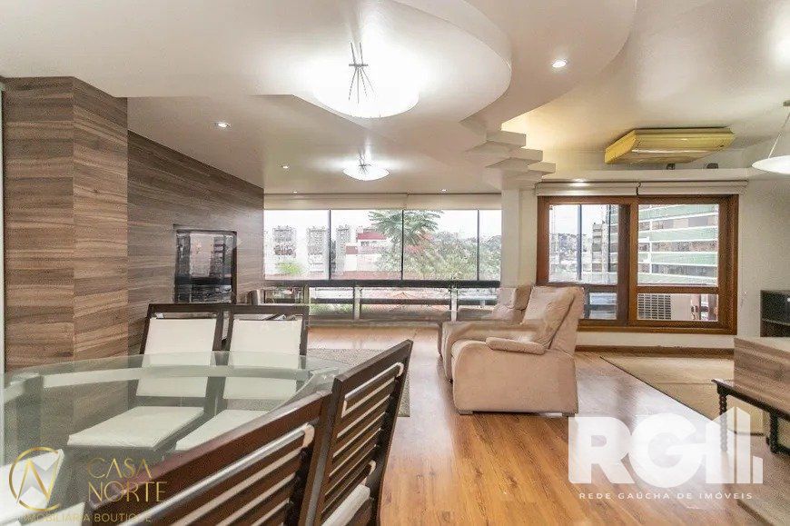 Cobertura à venda com 3 quartos, 220m², 1 suíte, 3 vagas, Avenida Montreal no bairro Jardim Lindóia em Porto Alegre